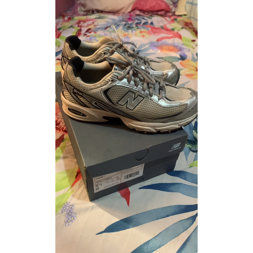 New balance sendor Original 100%