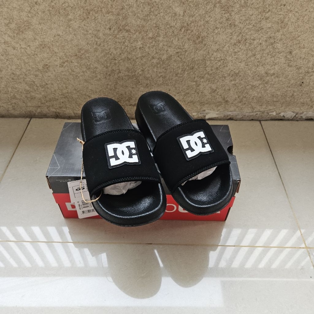 Dc Shoes Slides Black - White / Sandal Dc Shoes / DC Shoes Slide Pria / Sandal Slop Pria