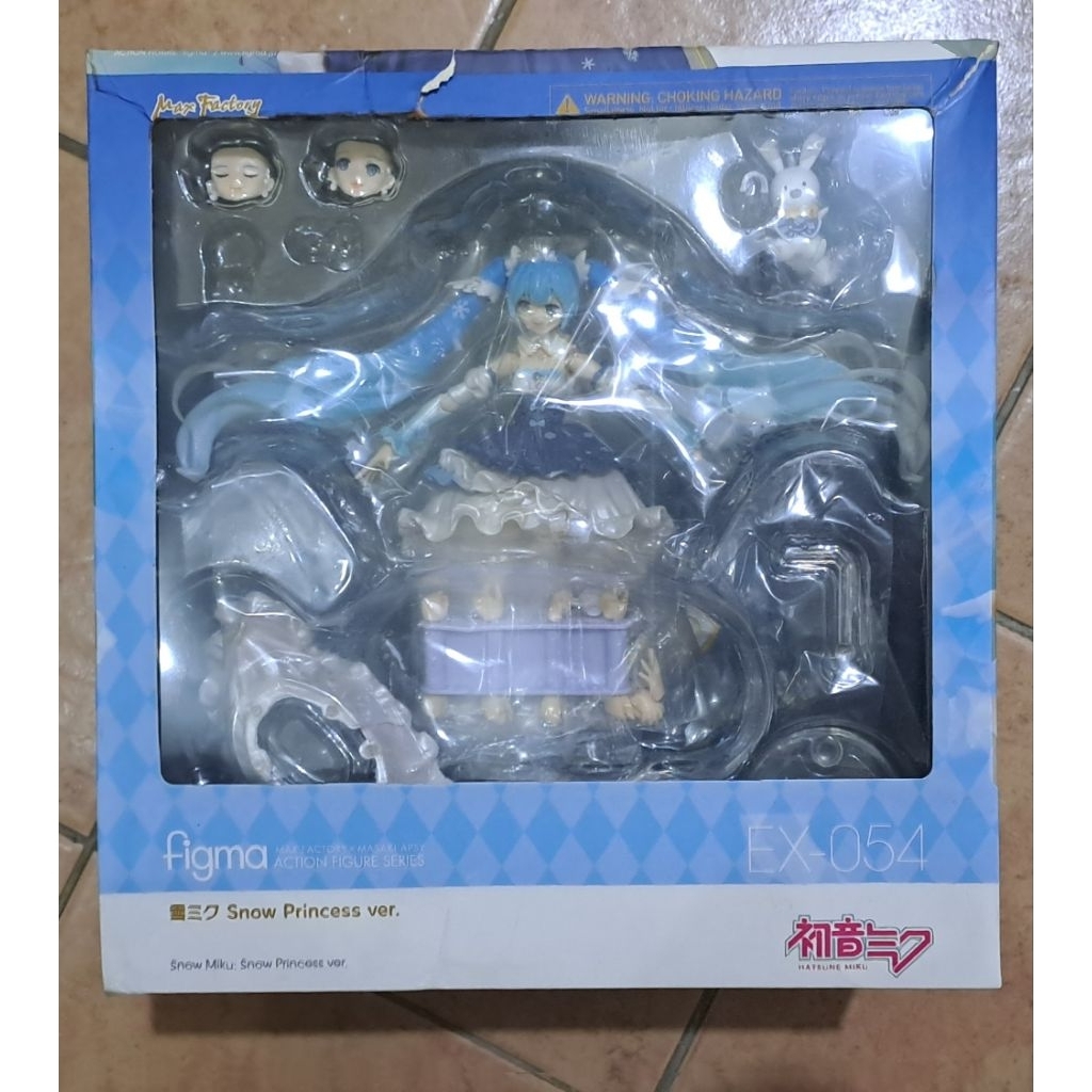 Hatsune Miku Figma Official (Snow Princess ver)