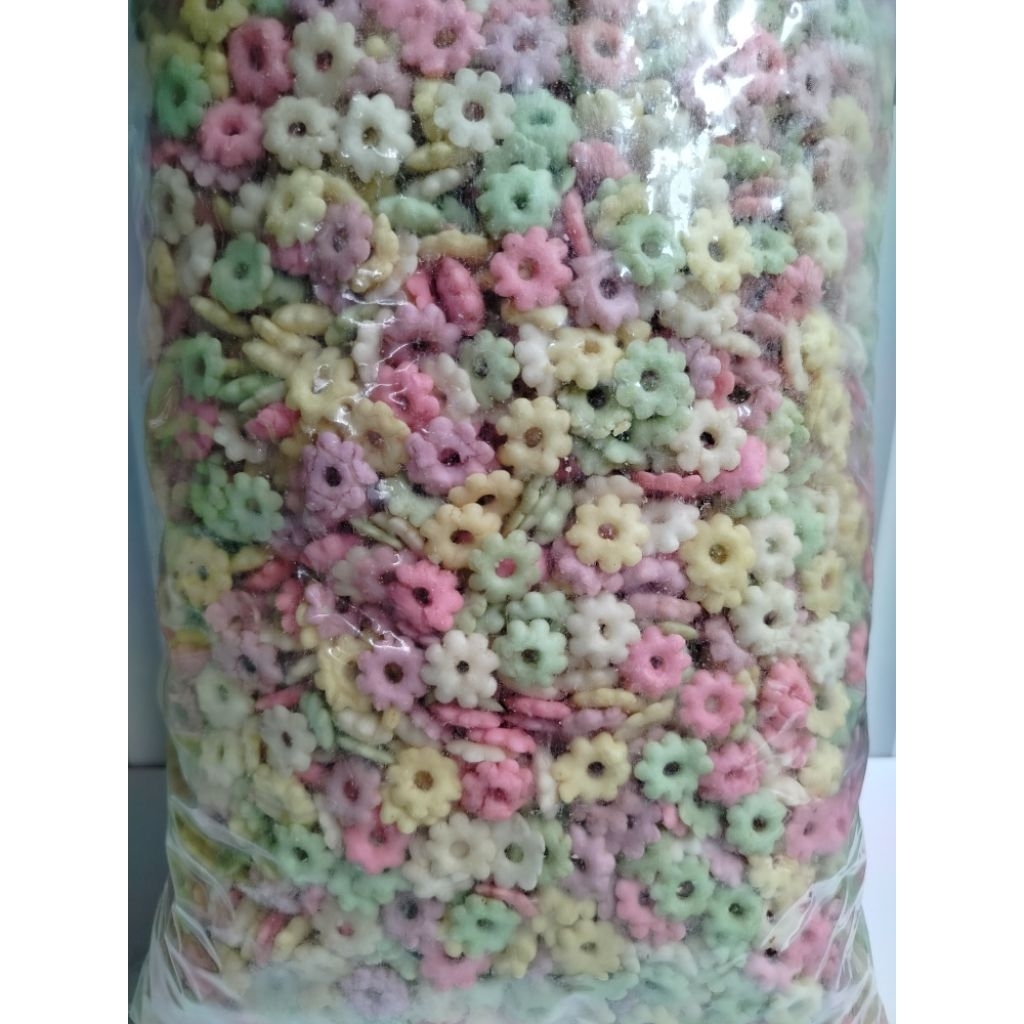 

SNACK SAKURA WARNA
