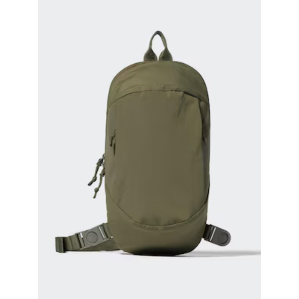 Uniqlo tas selempang warna hijau 100% original