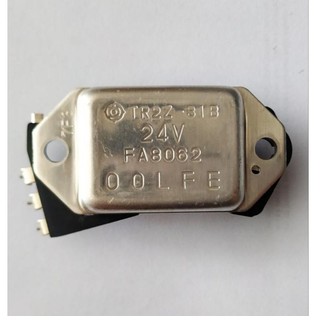 Ic Regulator Alternator Nissan PE6 PE6T RD8 Hitachi Original