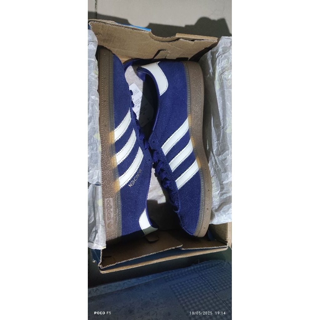 adidas munchen purple