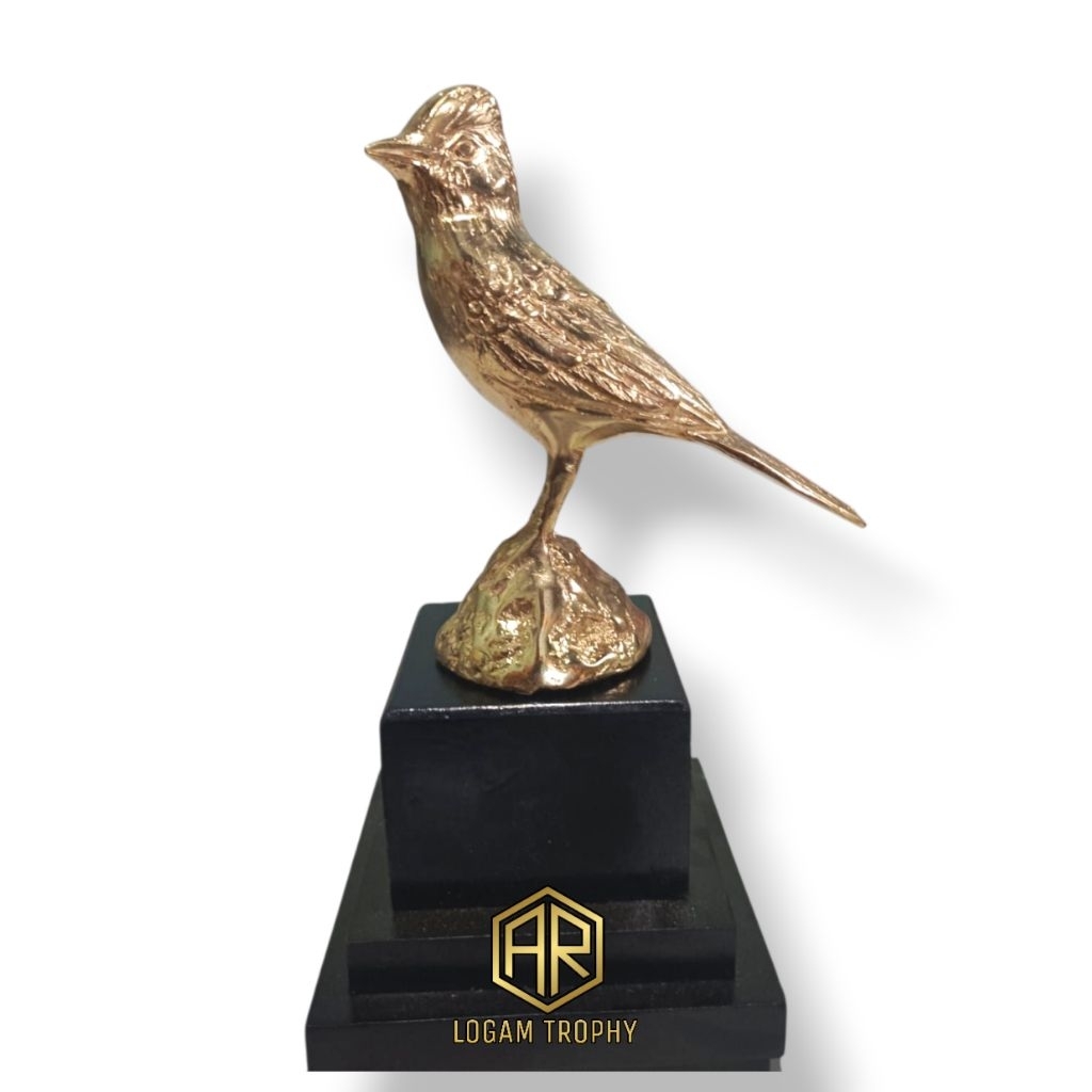 Trophy/Piala Motif Burung Branjangan 4D bahan Aluminium Cor