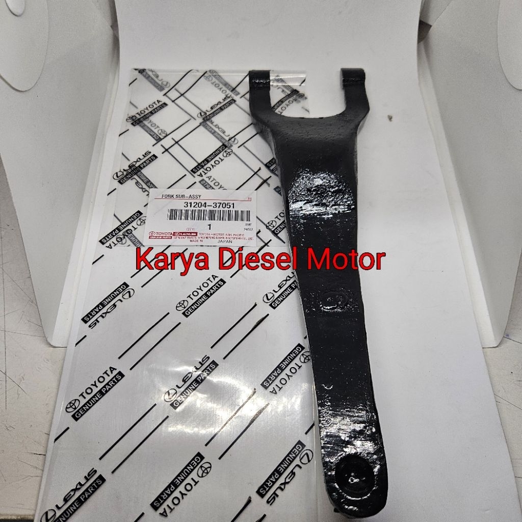 Garpu Kopling / Fork Transmisi Toyota Dyna 110 125 Hino Dutro 110 125 31204-37050