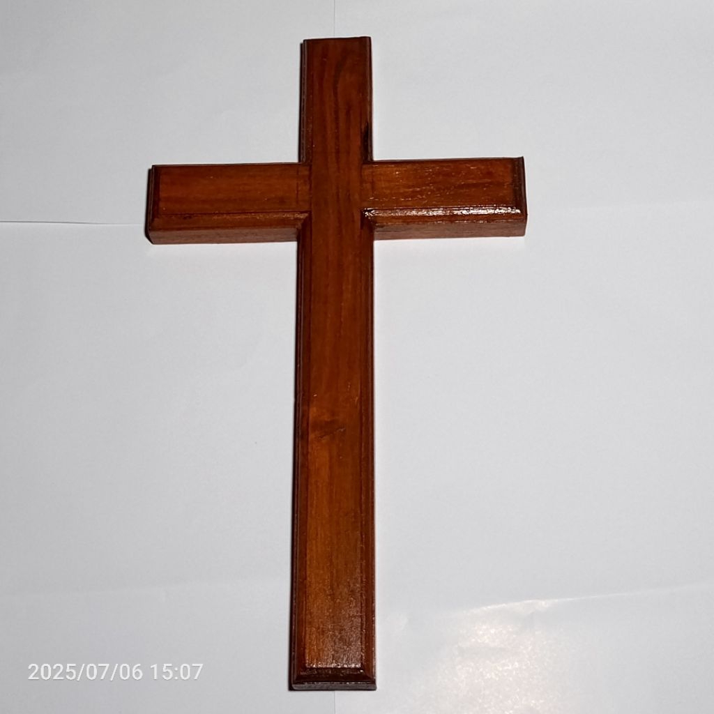 Salib Dinding Kayu Jati