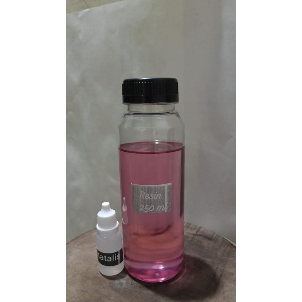 

RESIN MERAH UKURAN 100 ML Fre KATALIS