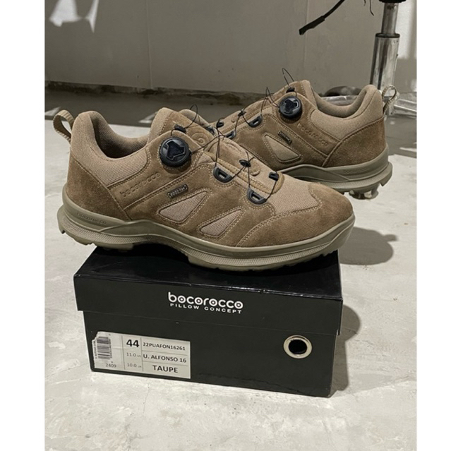 sepatu bocorocco second like new