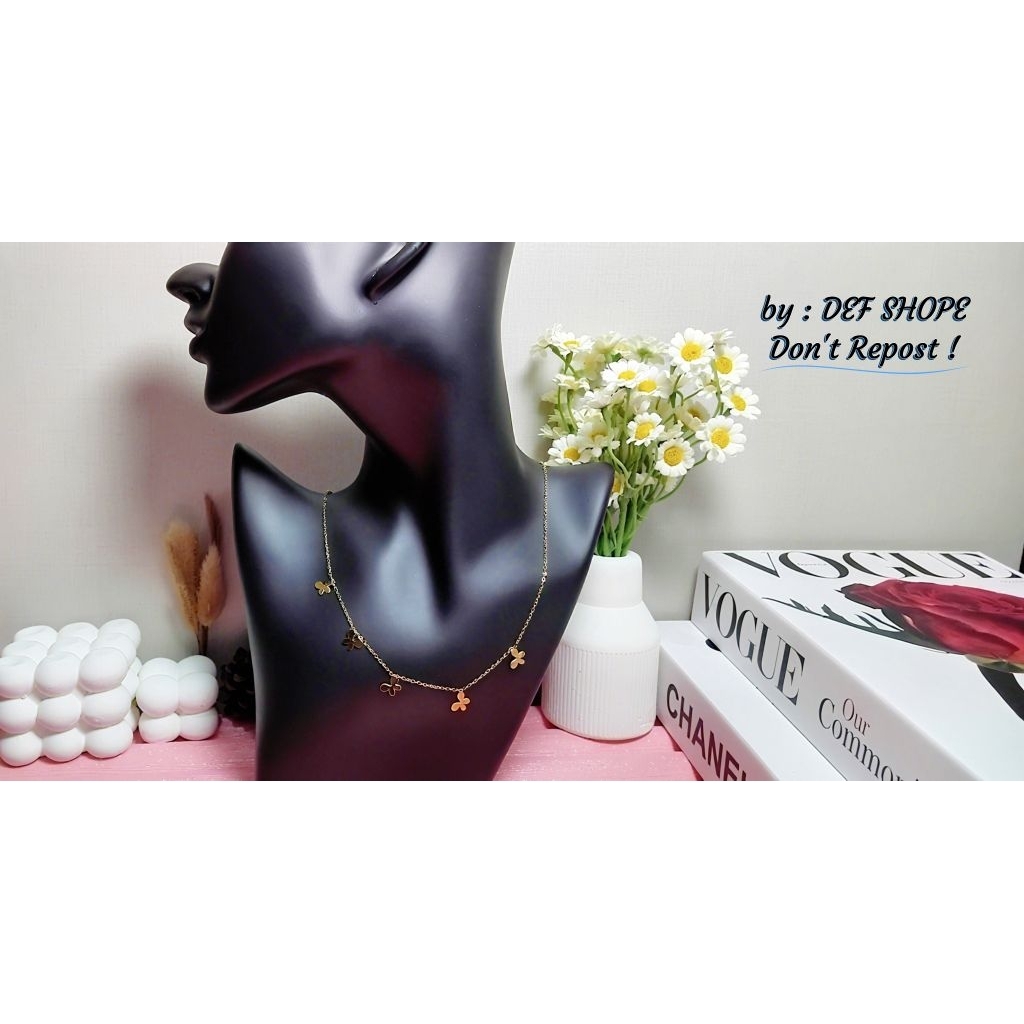 Kalung Wanita Titanium Kupu-kupu