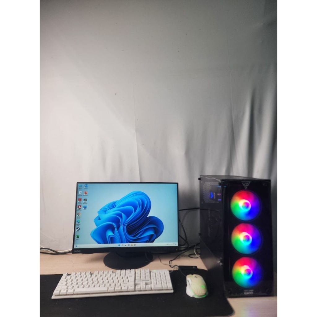 PC GAMING / EDITING CORE I7 RAM 16GB SSD 512GB