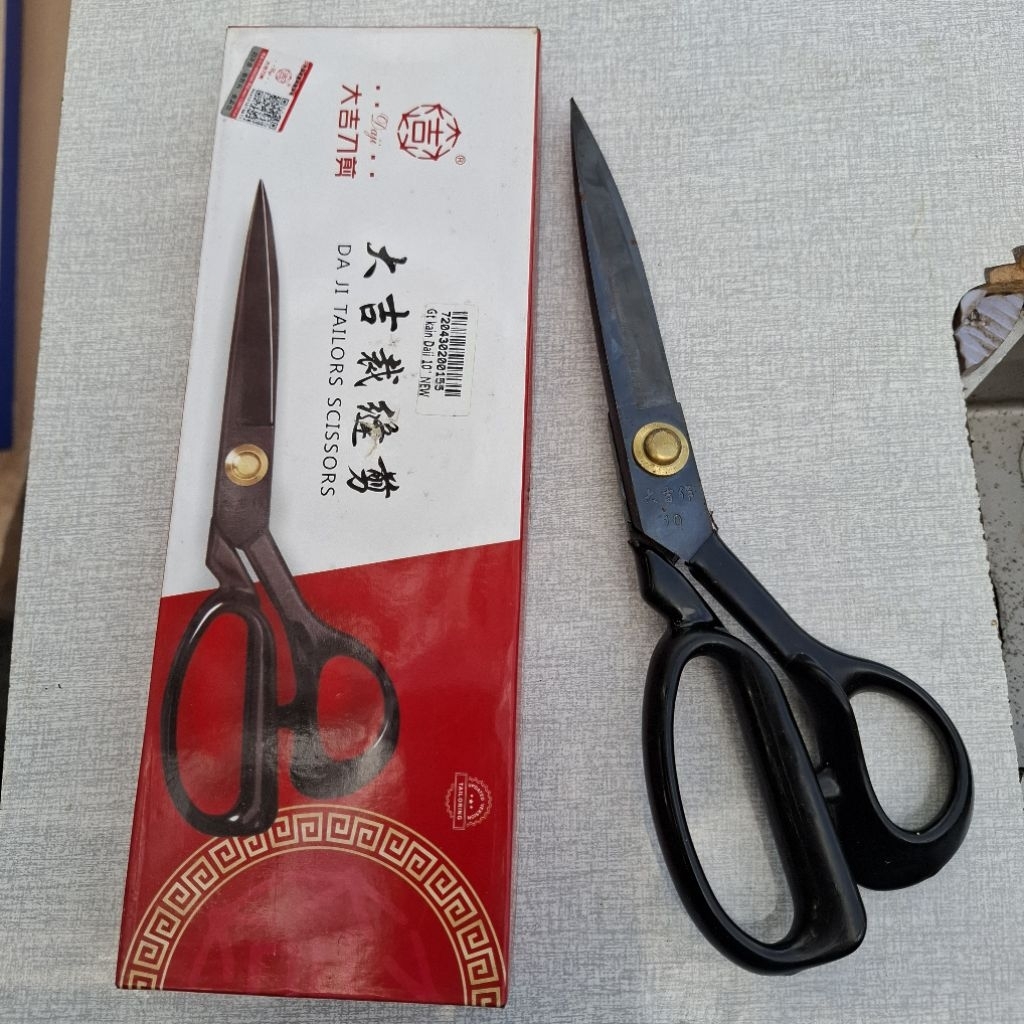 

Gunting Tailor ( DA JI )- ukuran 10 inch