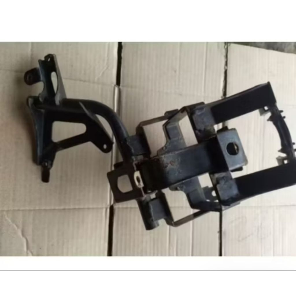 DUDUKAN AKI MOTOR HONDA VARIO 125 OLD KZR BARANG ORIGINAL COPOTAN