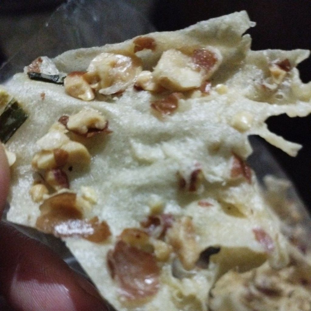 

rempeyek kacang tanah renyah