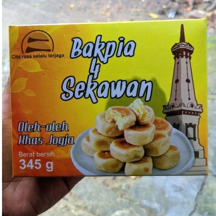 

Bakpia 4 Sekawan (Rasa Lapis Coklat Kacang Hijau Isi 15)