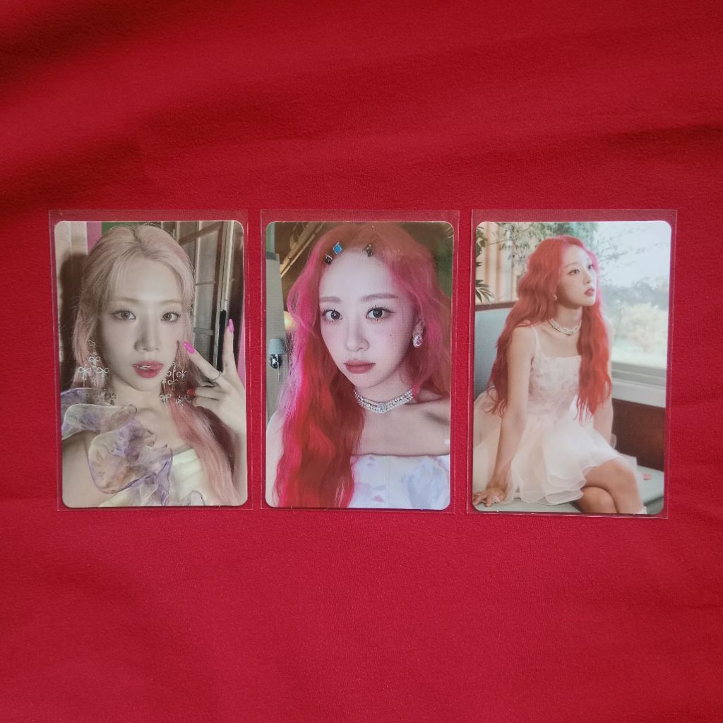 LOONA Kim Lip Yves Official Photocard Flip That A ver.
