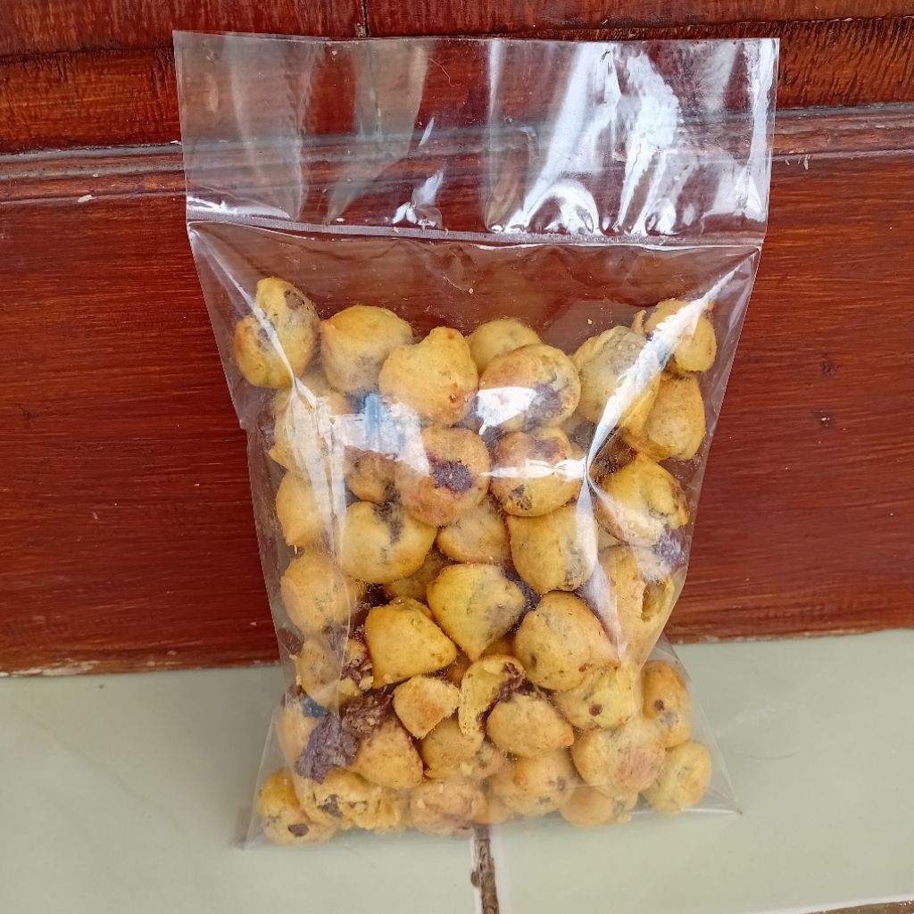 

KUE SOES KERING COKLAT kemasan 500gram // sus coklat// snack//makanan ringan