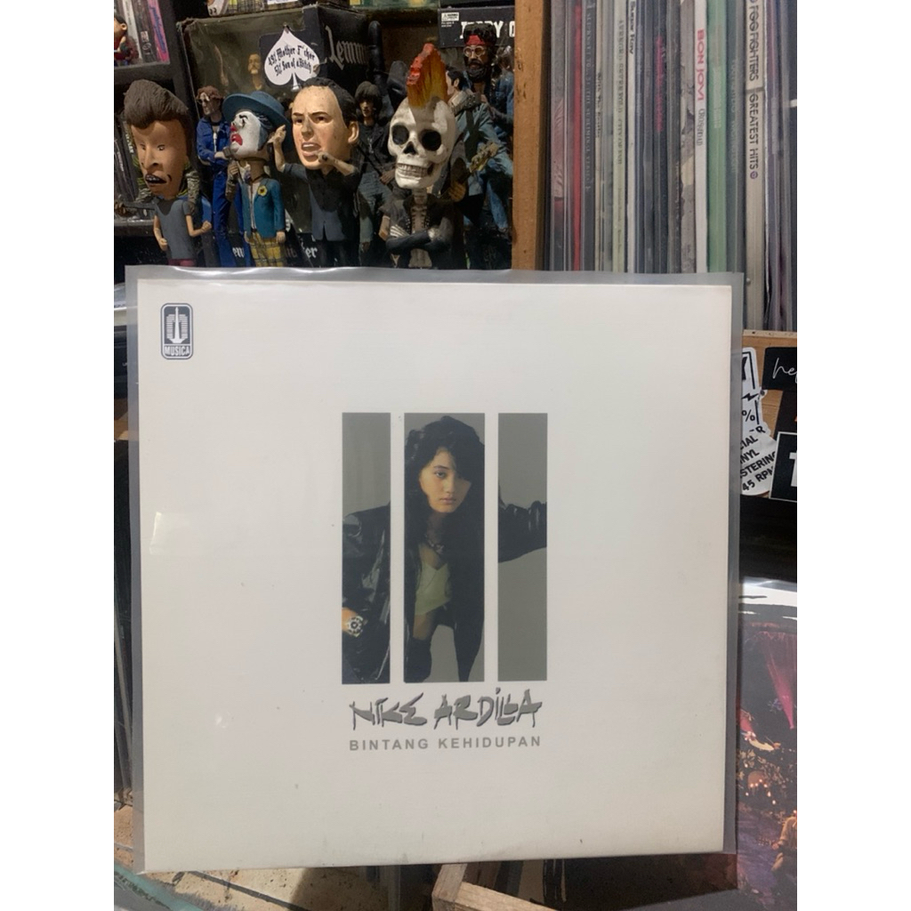 nike ardilla bintang kehidupan LP