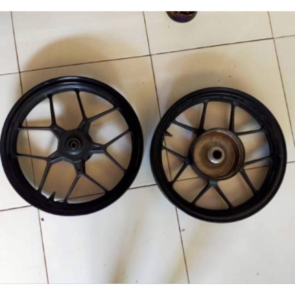 Velg motor depan belakang honda vario 125 150 led original