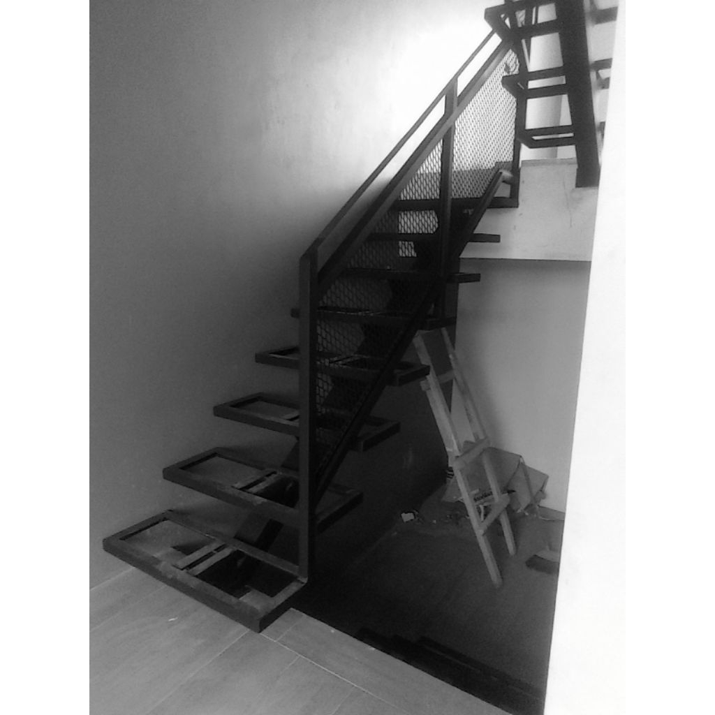 TANGGA REBAH BESI | TANGGA REBAH MINIMALIS | TANGGA REBAH MOTIF INDUSTRIAL | TANGGA REBAH BESI KOMBI