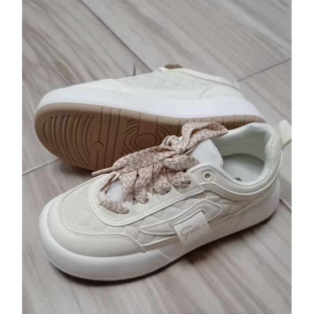 COROLLA Lily Sepatu wanita putih