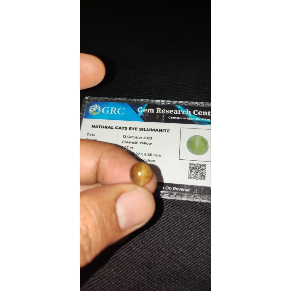 BATU CAT EYE SILIMANITE SRILANKA