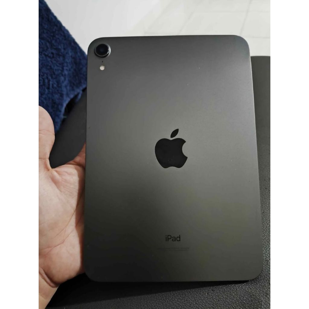 IPAD 6 MINI/256GB WIFI ONLY + OMRO MAGIC KEYBOARD