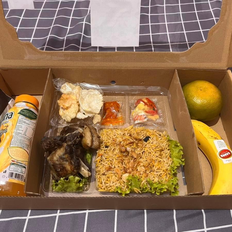 

Box Makan Kardus Coklat Isi 1 Pcs Kotak Nasi Catering Sekat Tebal Dus Box Hampers Hajatan