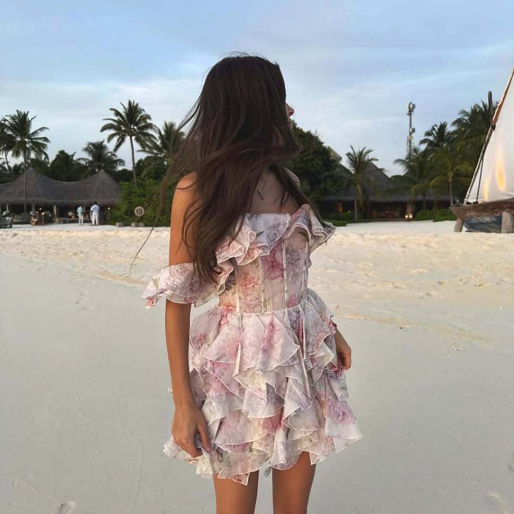 Sweet Printed Off-the-shoulder Low Neck Mini Dress Chic Layered Curling Edge Slim Fit High Waist Gow