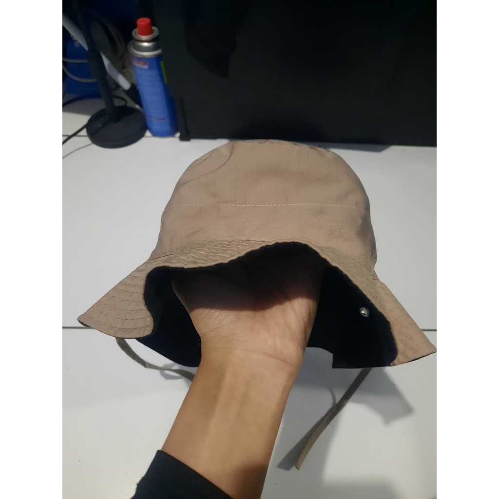 Preloved Topi Gunung / Bucket Hat /topi hiking/topi rimba dua warna (Raung)