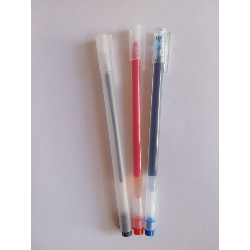 

Pena Gel 0.5mm Motif Polos