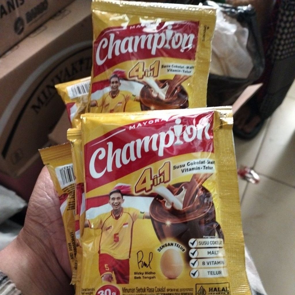 

Susu Champion 4 in 1 Mayora renteng isi 10 saset