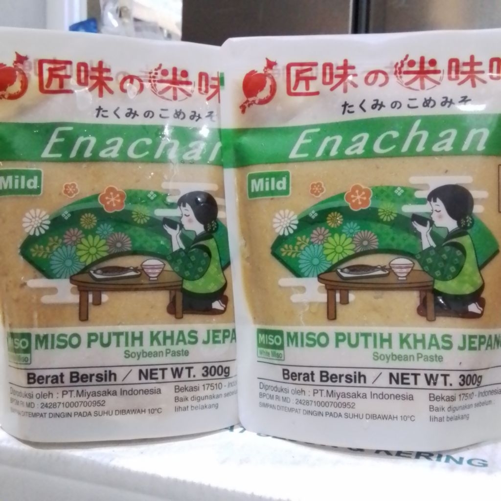 

Enachan Miso Putih Khas Jepang Soybean Paste Mild 300gr