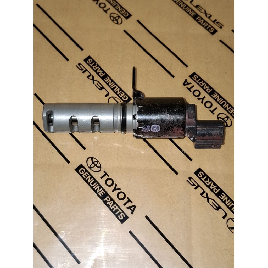 Sensor VVTI OCV 0C010 TOYOTA INNOVA FORTUNER. ORIGINAL
