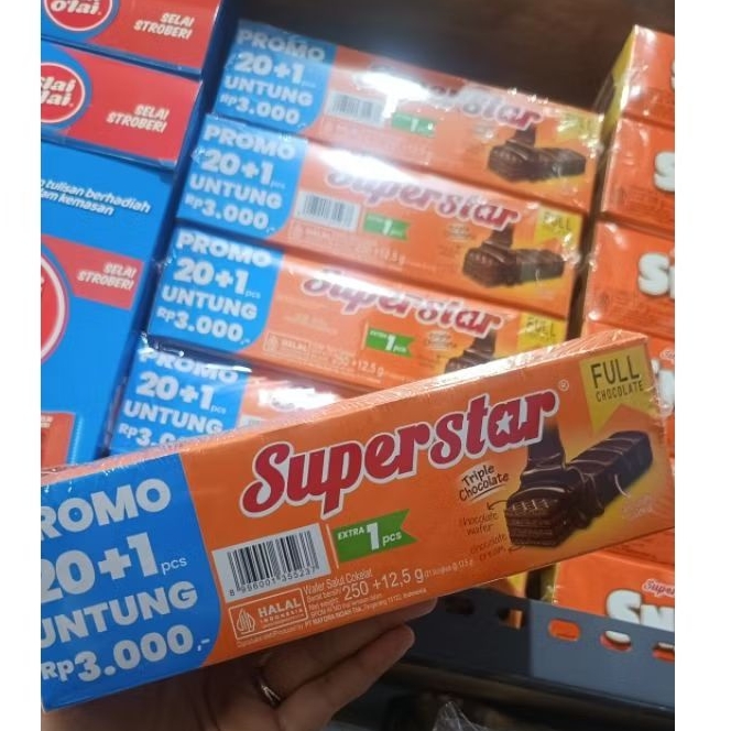 

(ABDILA) Superstar coklat wafer BOX