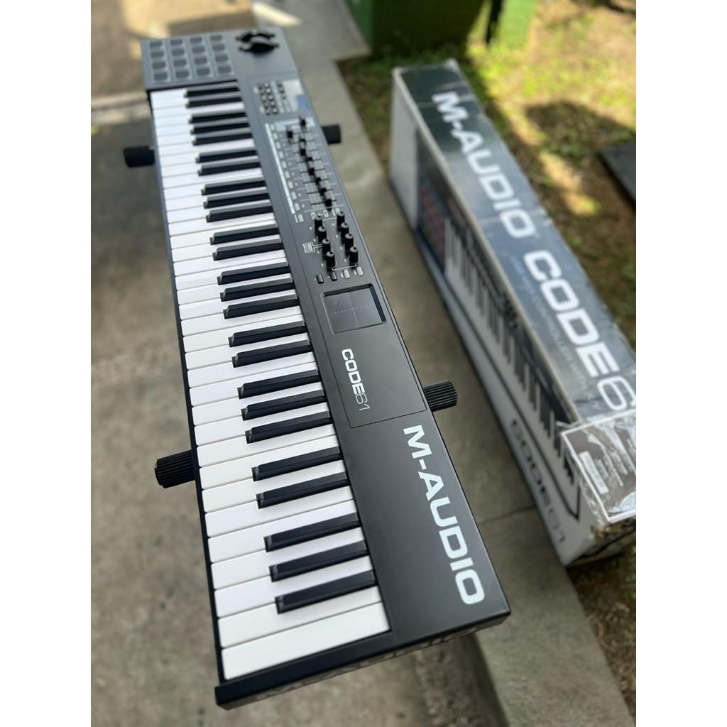 M-Audio Code 61 - USB MIDI CONTROLLER 61 Keys
