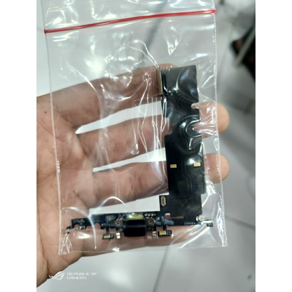 flexible charger IP 8 plus cabutan / copotan ibox
