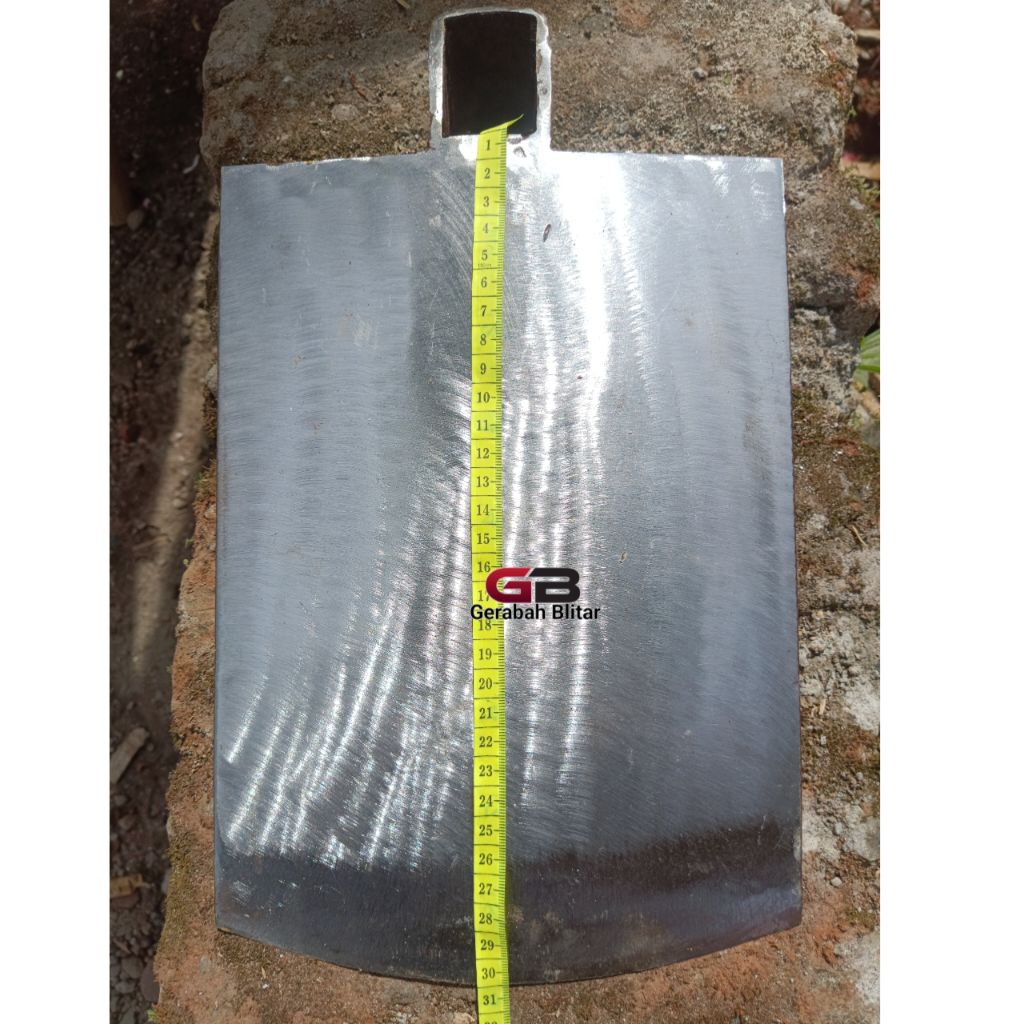 Lionmarket Pacul / Cangkul Baja Tembus, Wojo Isen / Anti Lengket Tanah / Lebar 21 Cm / Cap Garpu