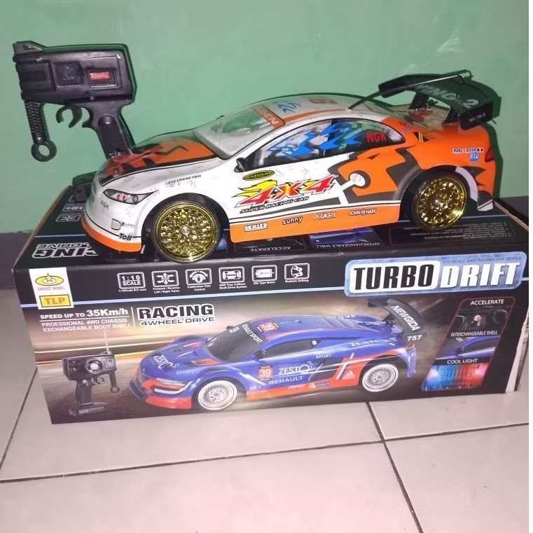 RC Drift Sedan Besar Skala 1:10