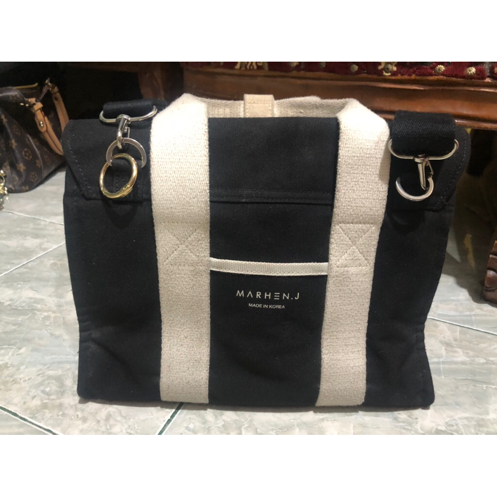 preloved marhen j original masih ada barcode