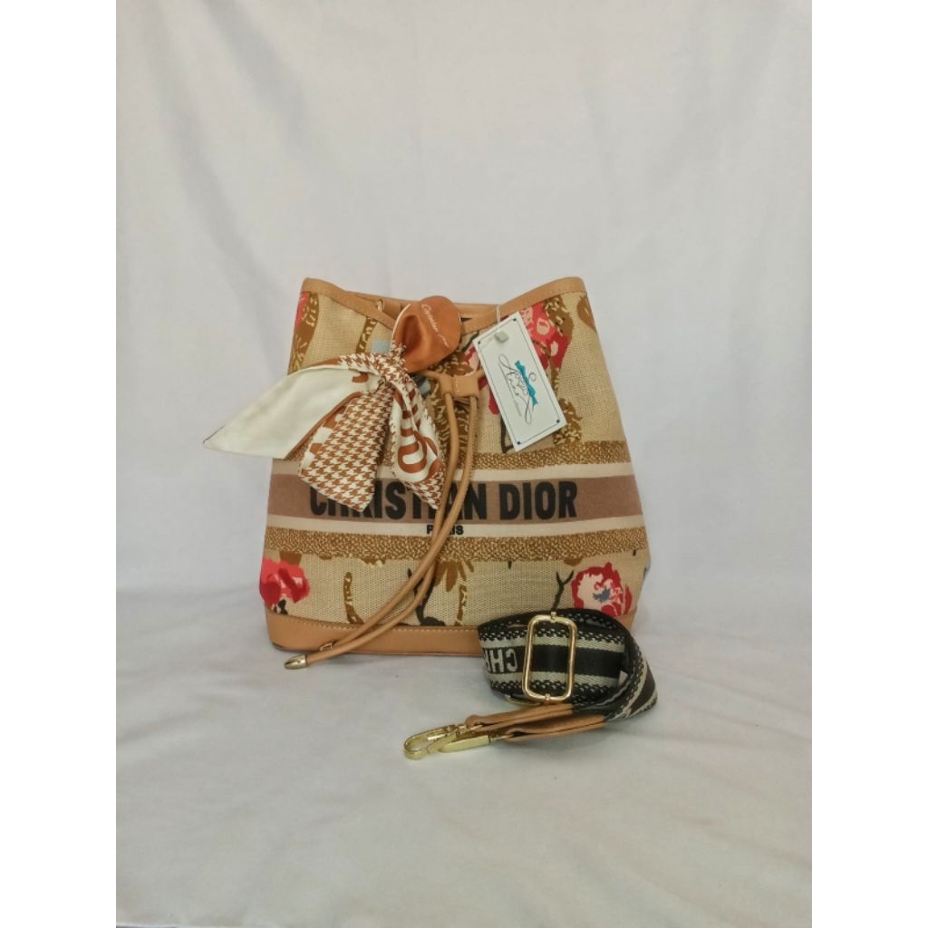 Tas Bucket Serut DOIR Kanvas