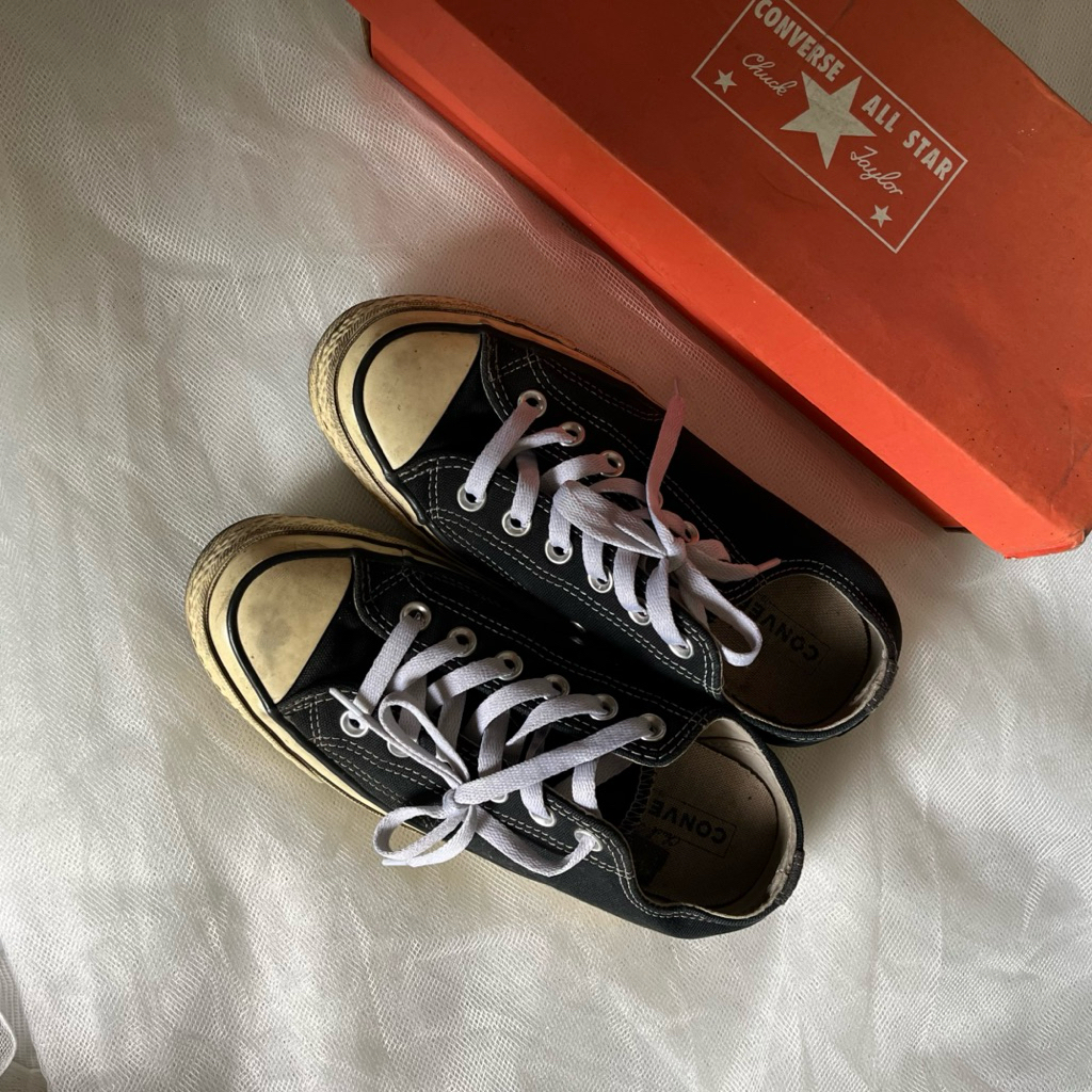 Preloved Sepatu Sneakers Converse Chuck Taylor 70s Original