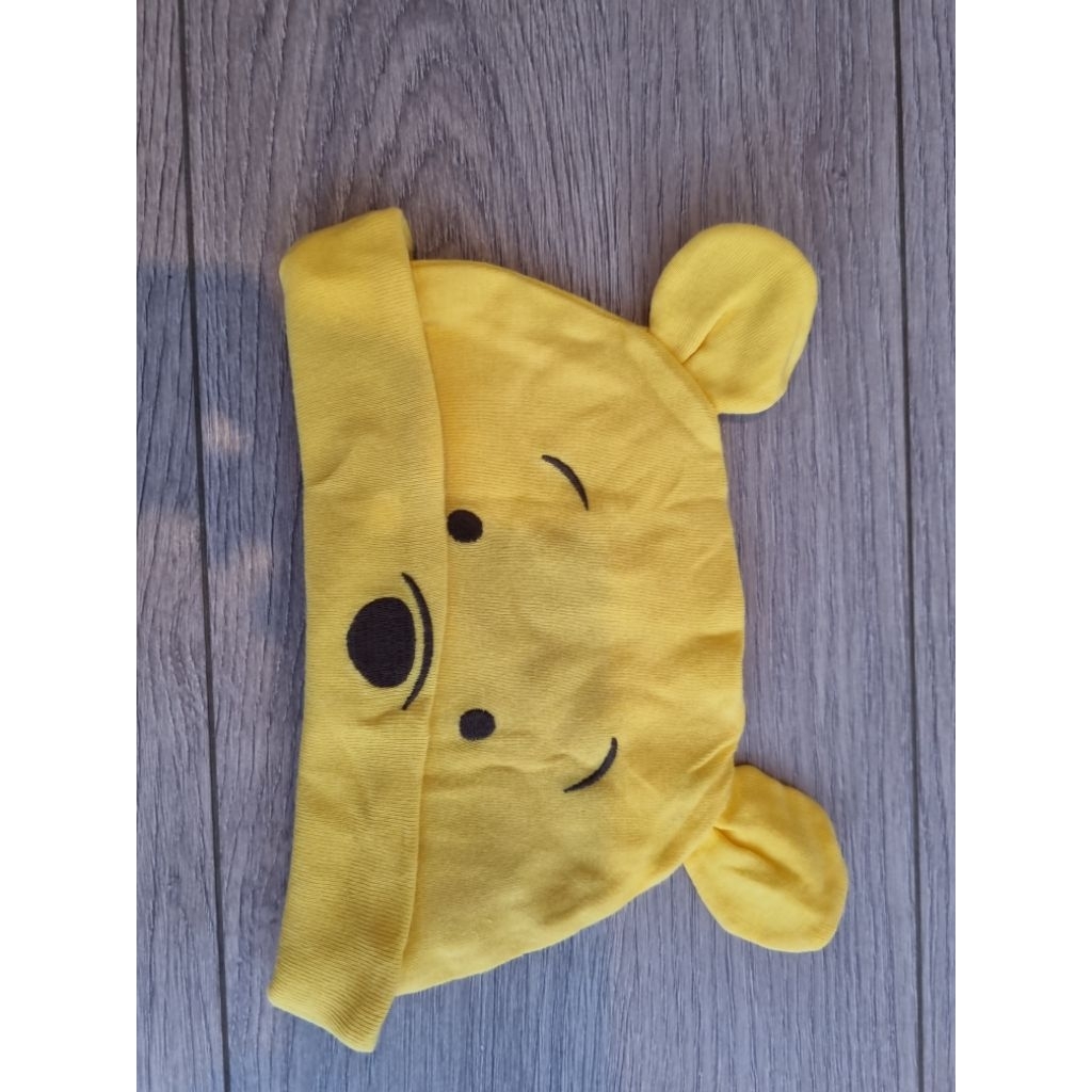 UNIQLO Pooh Baby Hat/ Topi Bayi Newborn