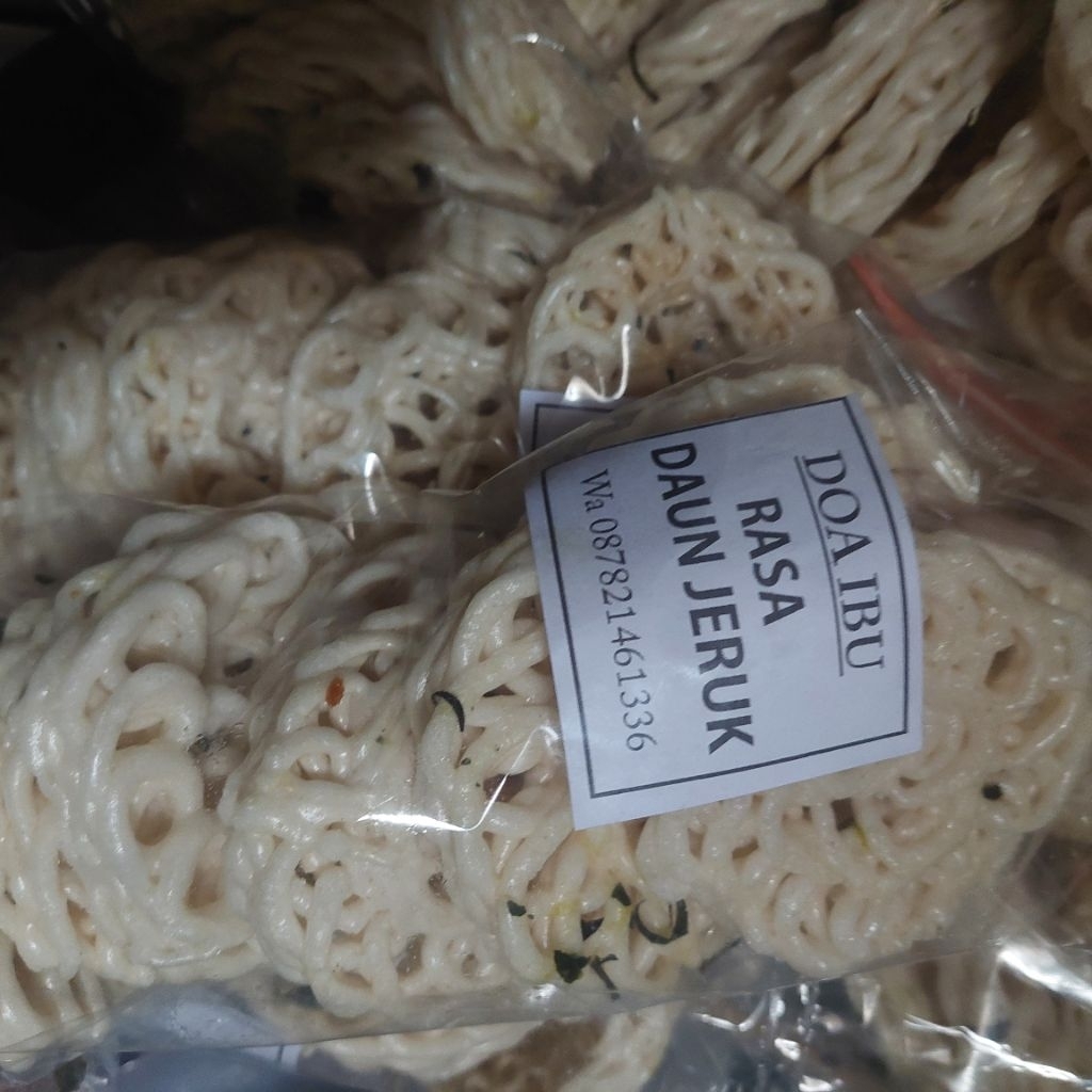 

kerupuk putih blek tradisional