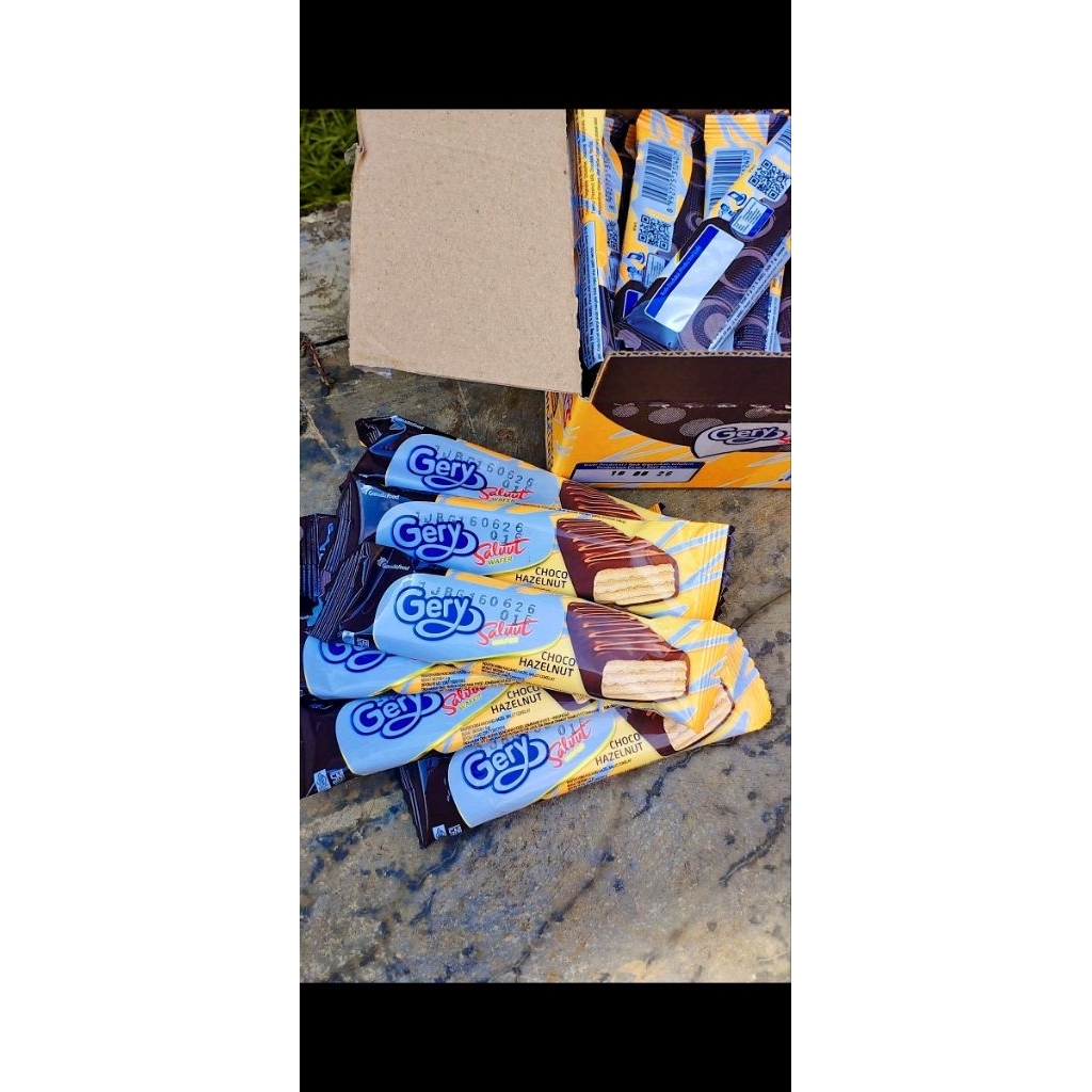 

GERY SALUUT WAFER CHOCO HAZELNUT 1pack 24pcs