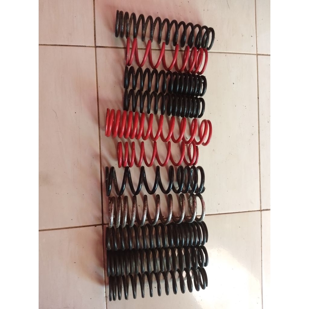 Per shock belakang bekas