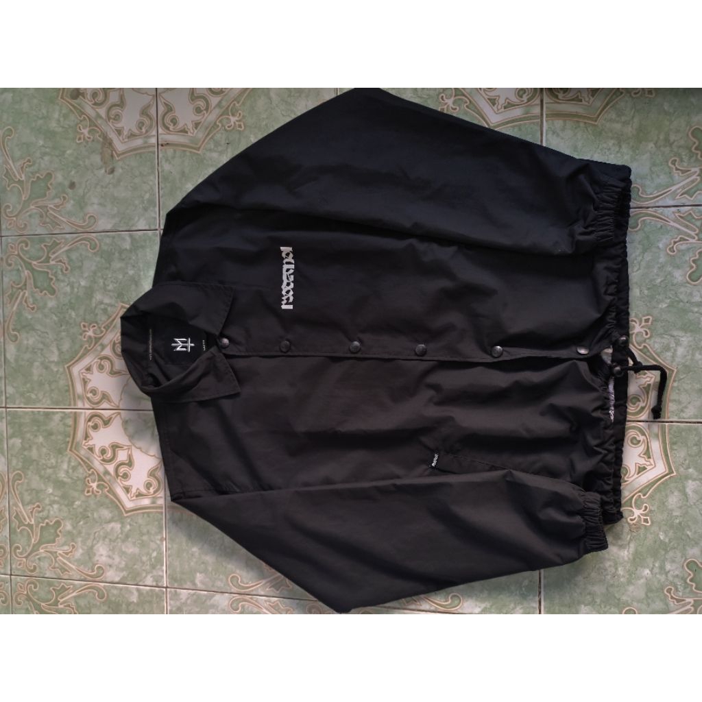 MATERNAL DISASTER-JACKET-KEISER (SECOND)