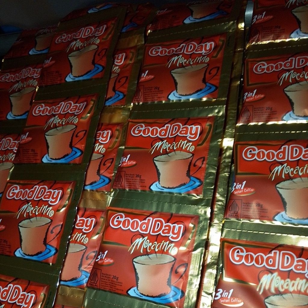 

(moccacino) gooday 3 in 1 instant per renceng