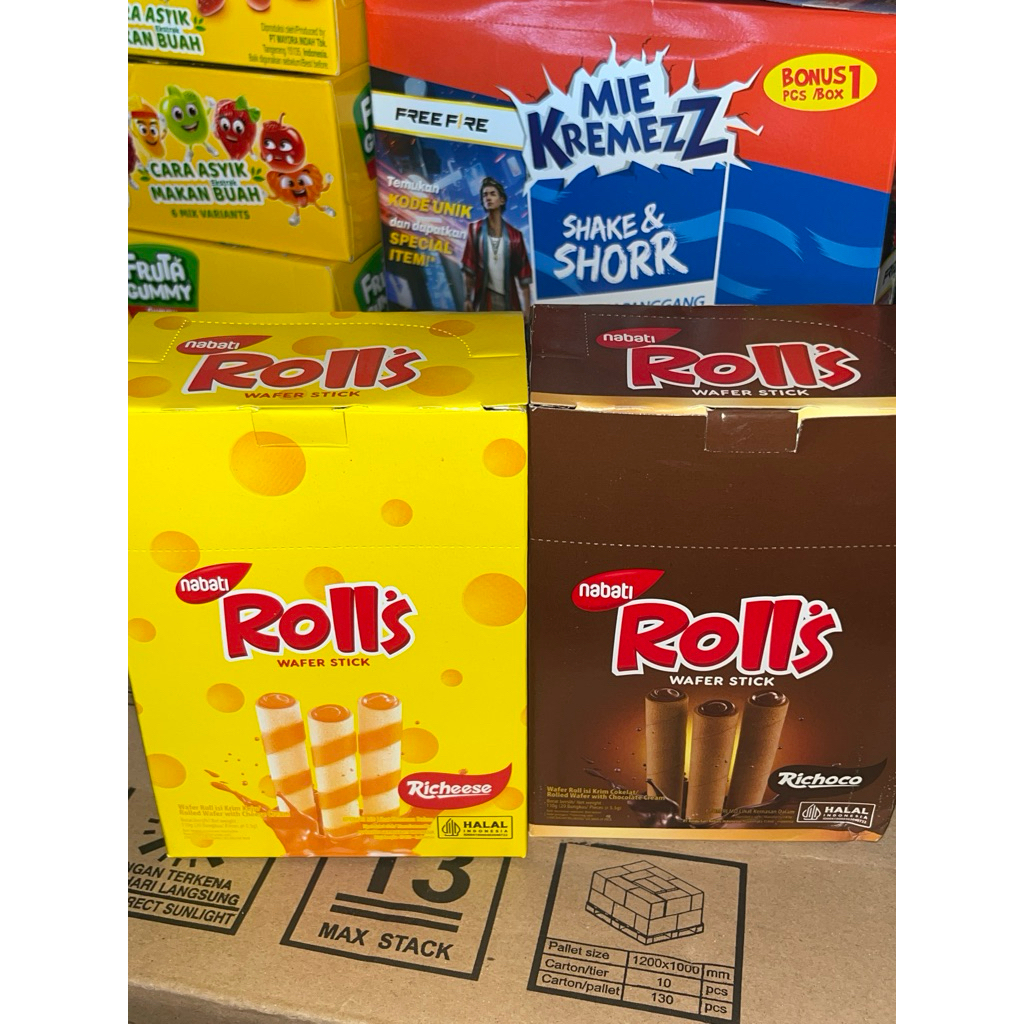 

nabati Rolls wafer stick Wafer Roll isi krim cokelat dan krim keju isi 20PCS PER KOTAK BERAT 110g