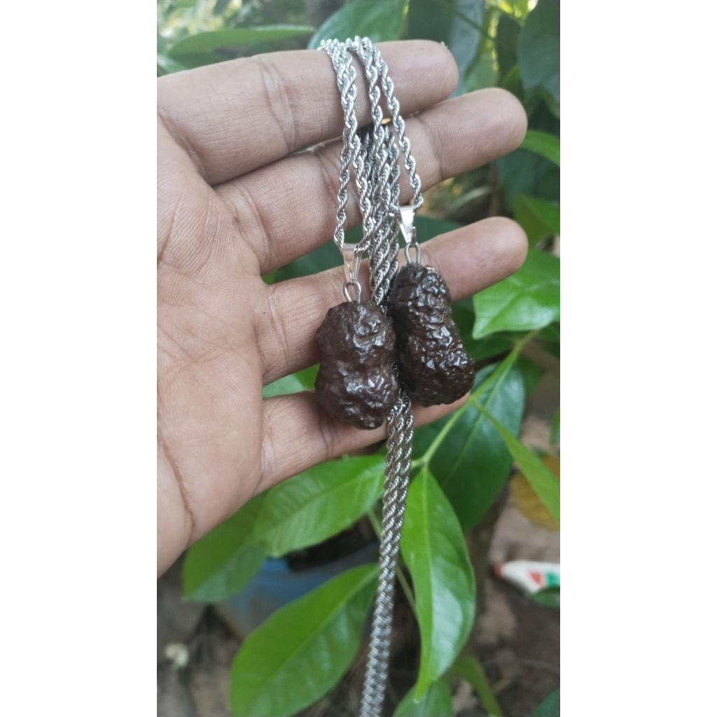 kalung batu badar besi selonatah