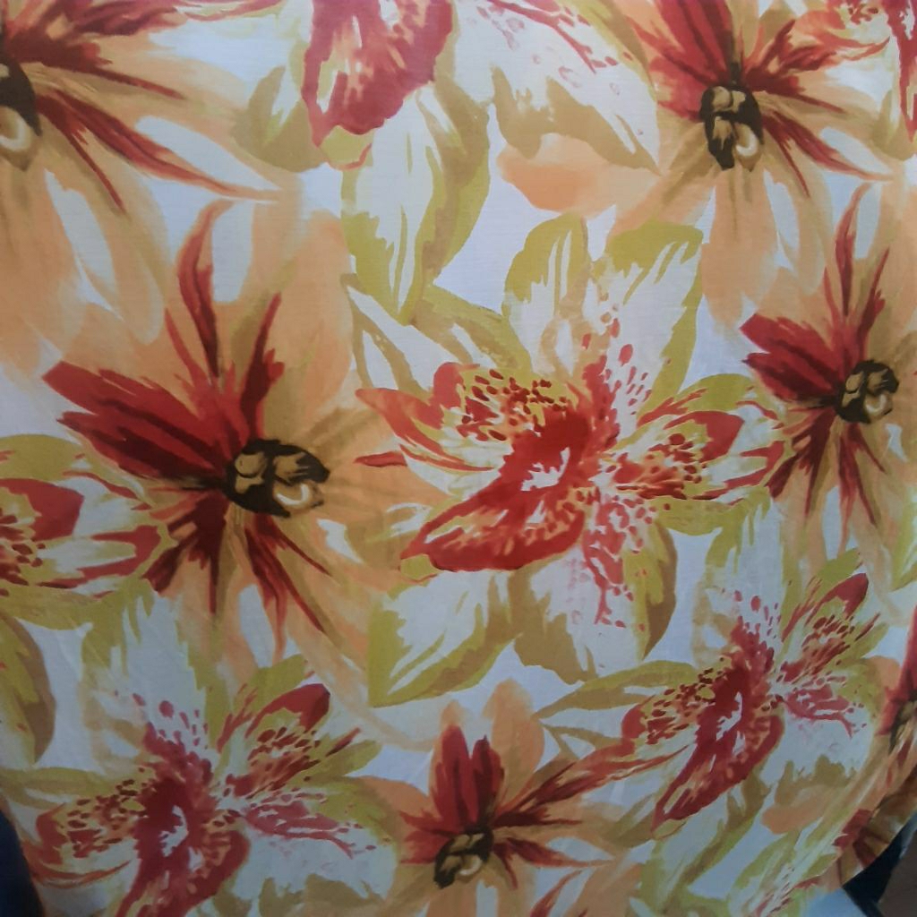 KAIN KATUN KRINGKEL PREMIUM MOTIF BUNGA BESAR - KAIN KATUN MOTIF BUNGA BESAR HARGA/0,5M